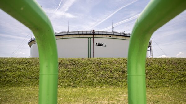 Se detiene el flujo de petróleo ruso a través de un oleoducto a Europa Central Se detiene el flujo de petróleo ruso a través de un oleoducto a Europa Central