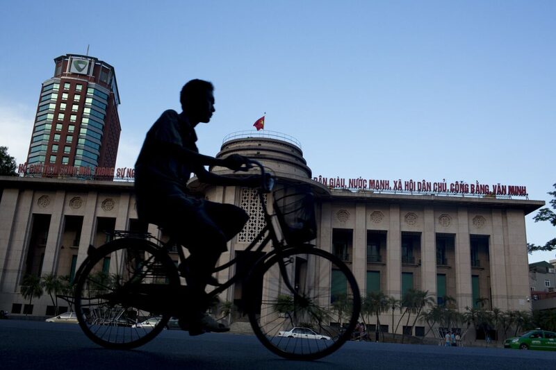 El dong vietnamita ha estado bajo presión en las últimas semanas, cayendo a un mínimo histórico en junio.  El dong vietnamita ha estado bajo presión en las últimas semanas, cayendo a un mínimo histórico en junio.