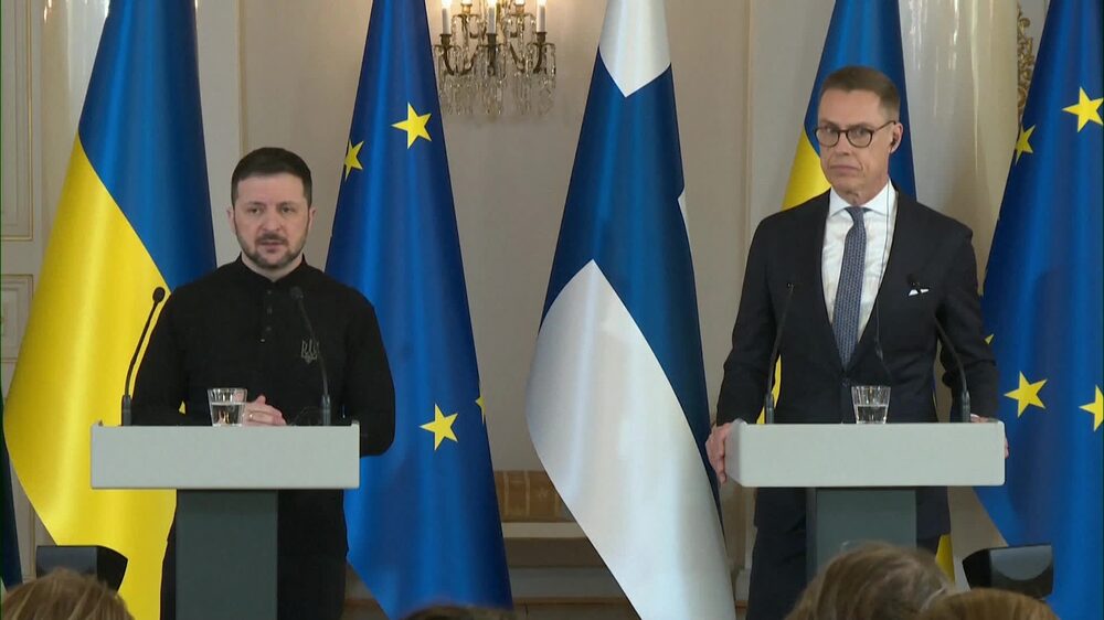 El presidente ucraniano, Volodymyr Zelenskiy, dice que hoy hablará por teléfono con Donald Trump. El presidente ucraniano, Volodymyr Zelenskiy, dice que hoy hablará por teléfono con Donald Trump.