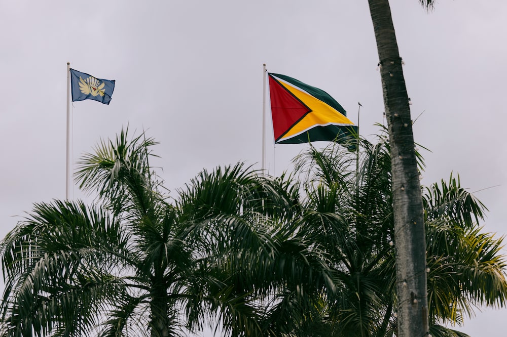 Ferry con más de 100 personas a bordo se hunde frente a Guyana; decenas siguen desaparecidas Ferry con más de 100 personas a bordo se hunde frente a Guyana; decenas siguen desaparecidas