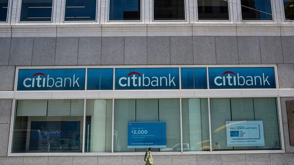 Grandes bancos de EE.UU. por fin dan a ahorradores parte de ganancias imprevistas Grandes bancos de EE.UU. por fin dan a ahorradores parte de ganancias imprevistas