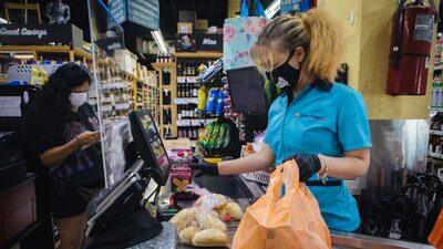 La estrategia del día Colombia: Tendencia: el mismo producto, igual de caro, pero menos cantidad La estrategia del día Colombia: Tendencia: el mismo producto, igual de caro, pero menos cantidad