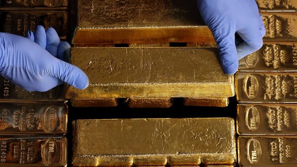 ¿Por qué el oro resiste los US$5.300? Bancos centrales sostienen demanda y caídas atraen compradores ¿Por qué el oro resiste los US$5.300? Bancos centrales sostienen demanda y caídas atraen compradores