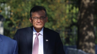 Acciones de Intel se disparan tras reunión de su CEO con Donald Trump Acciones de Intel se disparan tras reunión de su CEO con Donald Trump