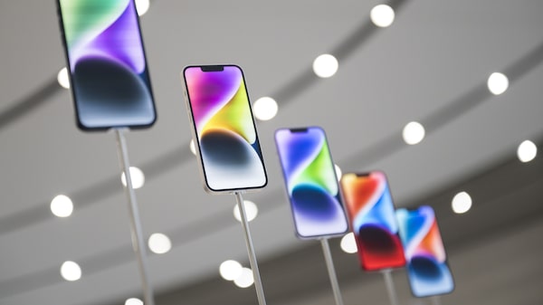 Acciones de Apple ganan impulsadas por sólidos pedidos anticipados de iPhone Acciones de Apple ganan impulsadas por sólidos pedidos anticipados de iPhone