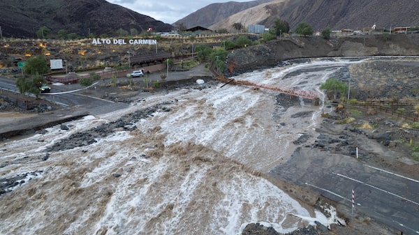 Tormenta invernal en Chile bloquea carretera clave y afecta operaciones mineras Tormenta invernal en Chile bloquea carretera clave y afecta operaciones mineras