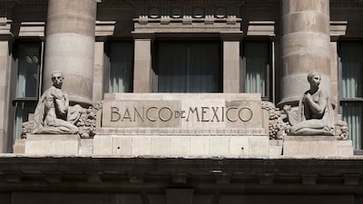 Banxico pausa recorte y mantiene tasa en 11% tras volatilidad postelectoral e inflación Banxico pausa recorte y mantiene tasa en 11% tras volatilidad postelectoral e inflación