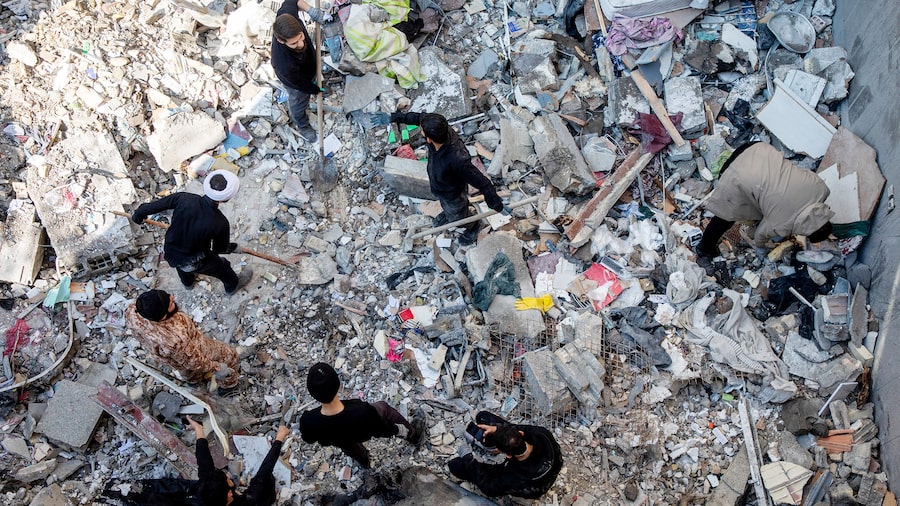 Trump explora una salida del conflicto mientras intensifica las amenazas contra Irán Trump explora una salida del conflicto mientras intensifica las amenazas contra Irán