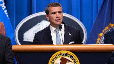 Todd Blanche es confirmado por el Senado de EE.UU. como fiscal general de Trump Todd Blanche es confirmado por el Senado de EE.UU. como fiscal general de Trump