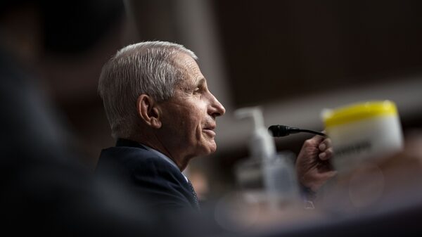 Fauci dice que cada persona debe evaluar ahora su riesgo de Covid Fauci dice que cada persona debe evaluar ahora su riesgo de Covid