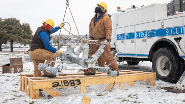 Tormenta deja casi 500.000 hogares sin energía eléctrica en Medio Oeste de EE.UU. Tormenta deja casi 500.000 hogares sin energía eléctrica en Medio Oeste de EE.UU.