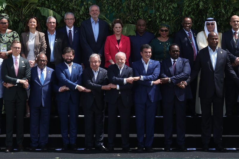 Presidente é anfitrião da COP30 enquanto tenta equilibrar as credenciais de liderança na luta contra o aquecimento global com as demandas da economia Presidente é anfitrião da COP30 enquanto tenta equilibrar as credenciais de liderança na luta contra o aquecimento global com as demandas da economia