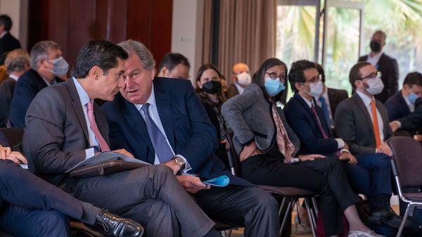 Sura sigue al alza en Bolsa de Colombia a pesar de que terminó la tercera OPA Sura sigue al alza en Bolsa de Colombia a pesar de que terminó la tercera OPA