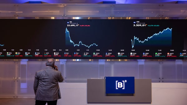 Ibovespa opera perto da estabilidade após IPCA acima do esperado; dólar cai a R$ 5,18 Ibovespa opera perto da estabilidade após IPCA acima do esperado; dólar cai a R$ 5,18