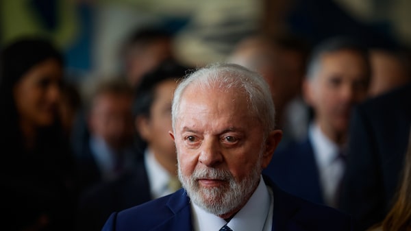 AtlasIntel: Lula amplia vantagem de 7 pontos sobre Flávio Bolsonaro após caso Vorcaro AtlasIntel: Lula amplia vantagem de 7 pontos sobre Flávio Bolsonaro após caso Vorcaro