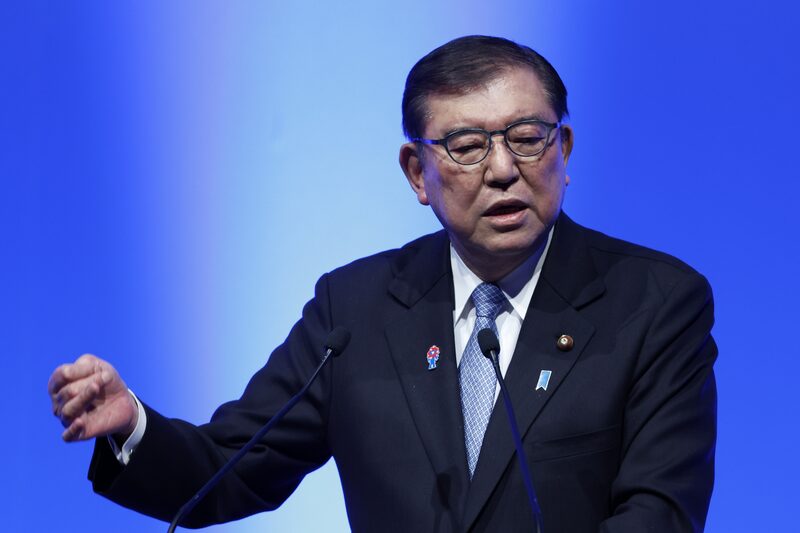 Los acontecimientos también contradicen la imagen de Ishiba como legislador escrupulosamente limpio y firme opositor a las anticuadas formas del PLD. (Bloomberg) Los acontecimientos también contradicen la imagen de Ishiba como legislador escrupulosamente limpio y firme opositor a las anticuadas formas del PLD. (Bloomberg)