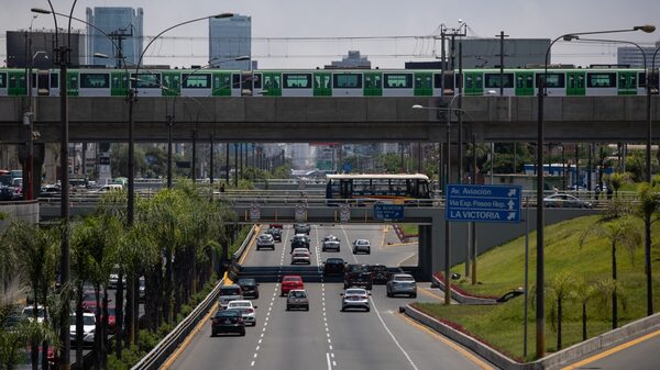 Gremio de transportistas mantiene en firme el paro para el 4 de julio en Perú Gremio de transportistas mantiene en firme el paro para el 4 de julio en Perú