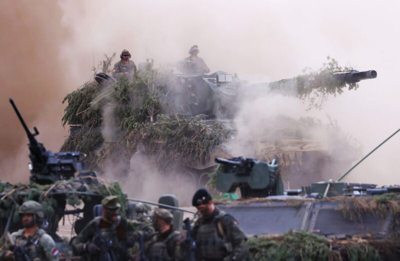 Líderes europeus se tornaram mais unidos em seu apoio à Ucrânia e aceleraram as capacidades de defesa (Foto:Sean Gallup/Getty Images) Líderes europeus se tornaram mais unidos em seu apoio à Ucrânia e aceleraram as capacidades de defesa (Foto:Sean Gallup/Getty Images)