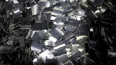 Startup apuesta por el aluminio para reemplazar el diésel como respaldo energético de centros de datos Startup apuesta por el aluminio para reemplazar el diésel como respaldo energético de centros de datos