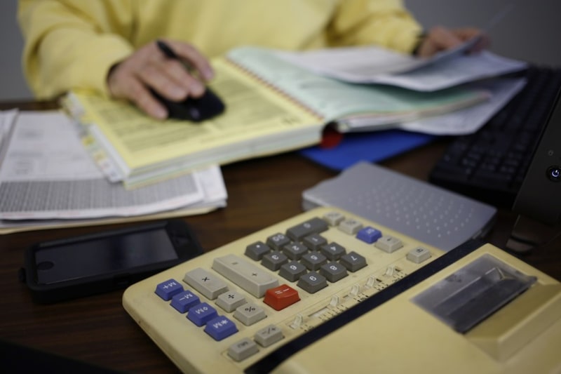 Entre 2020 y 2021, en dieciocho países aumentó la recaudación tributaria como proporción del PIB y en ocho, se contrajo. Entre 2020 y 2021, en dieciocho países aumentó la recaudación tributaria como proporción del PIB y en ocho, se contrajo.