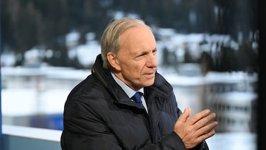 Multimillonario Ray Dalio advierte que EE.UU. podría enfrentar una crisis de deuda en unos tres años Multimillonario Ray Dalio advierte que EE.UU. podría enfrentar una crisis de deuda en unos tres años