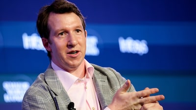 La IA ya ayuda a crear nueva IA: expertos de OpenAI y Anthropic alertan por una “explosión de inteligencia” La IA ya ayuda a crear nueva IA: expertos de OpenAI y Anthropic alertan por una “explosión de inteligencia”