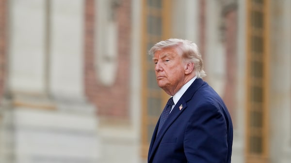 Trump assina acordo com Irã e abre caminho para retomada do fluxo de petróleo em Ormuz Trump assina acordo com Irã e abre caminho para retomada do fluxo de petróleo em Ormuz