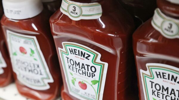 Kraft Heinz confirma cisão de negócios de ketchup e salsichas para voltar a crescer Kraft Heinz confirma cisão de negócios de ketchup e salsichas para voltar a crescer