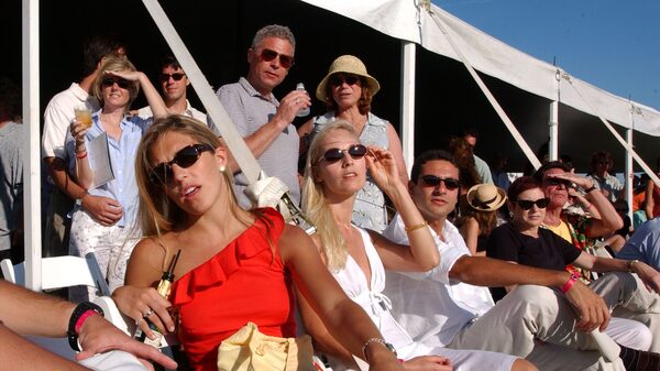 Bilionários estão cada vez mais apaixonados por private equity Bilionários estão cada vez mais apaixonados por private equity