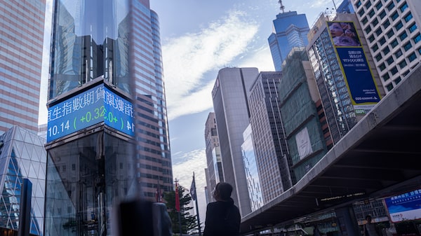 Las acciones asiáticas suben y el dólar cae tras el discurso de Donald Trump Las acciones asiáticas suben y el dólar cae tras el discurso de Donald Trump