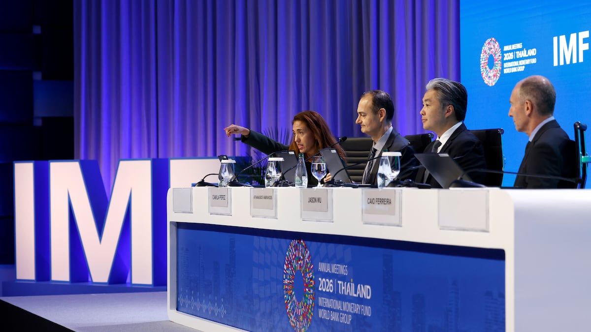 Los 3 grandes riesgos que amenazan la estabilidad financiera mundial, según el FMI