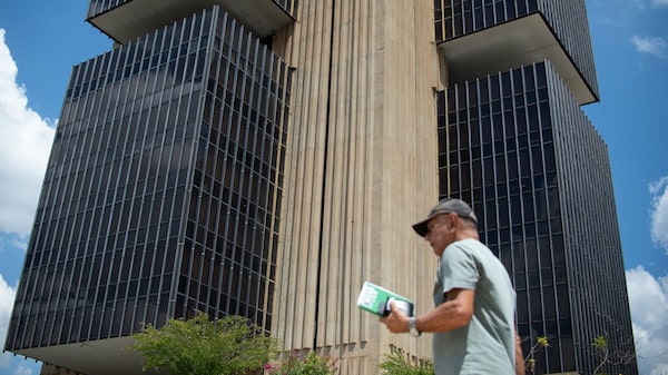 Banco Central estuda acordos para conectar o Pix a sistemas de pagamento globais Banco Central estuda acordos para conectar o Pix a sistemas de pagamento globais