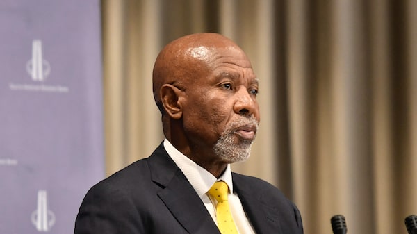 Gobernador del banco central sudafricano advierte por riesgos del creciente uso de stablecoins Gobernador del banco central sudafricano advierte por riesgos del creciente uso de stablecoins