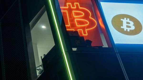 Bitcoin vuelve a caer por debajo de los US$19.000 mientras crece aversión al riesgo Bitcoin vuelve a caer por debajo de los US$19.000 mientras crece aversión al riesgo