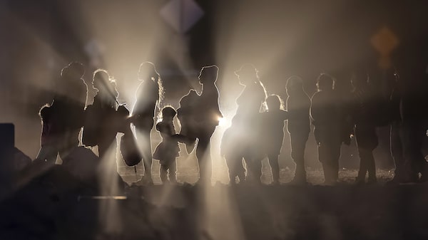 Un juez libera a las familias migrantes que Trump separó y volvió a encarcelar Un juez libera a las familias migrantes que Trump separó y volvió a encarcelar