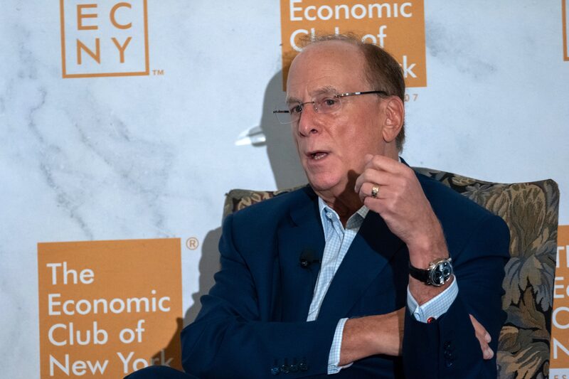 Larry Fink dice que la mayoría de los CEO con los que habla creen que EE.UU. está en recesión Larry Fink dice que la mayoría de los CEO con los que habla creen que EE.UU. está en recesión