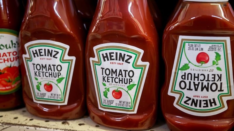 Kraft Heinz indica que participação da Berkshire, de Buffett, pode ir à venda Kraft Heinz indica que participação da Berkshire, de Buffett, pode ir à venda