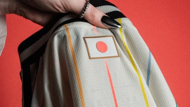 Vendas de camisa da seleção do Japão disparam e beneficiam Adidas Vendas de camisa da seleção do Japão disparam e beneficiam Adidas