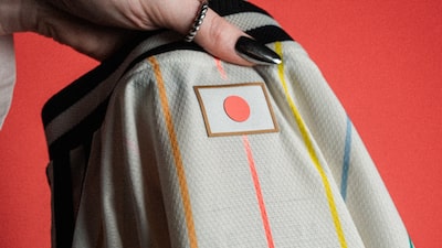 Vendas de camisa da seleção do Japão disparam e beneficiam Adidas Vendas de camisa da seleção do Japão disparam e beneficiam Adidas