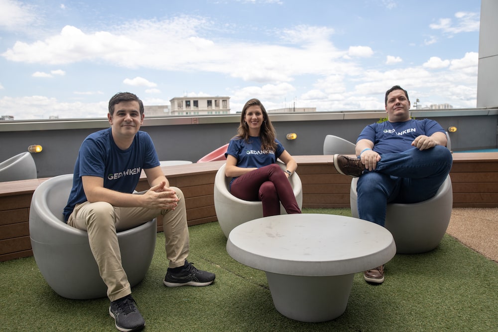 André Pignata, Taís Malta e Lucas Madureira, sócios-fundadores da Gedanken: o nosso serviço se encaixa de forma complementar às soluções TOTVS, como ERPs e plataformas de gestão de pessoal e de processos André Pignata, Taís Malta e Lucas Madureira, sócios-fundadores da Gedanken: o nosso serviço se encaixa de forma complementar às soluções TOTVS, como ERPs e plataformas de gestão de pessoal e de processos