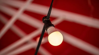 Los países de América Latina con las tarifas de electricidad residencial más altas y qué las encarece Los países de América Latina con las tarifas de electricidad residencial más altas y qué las encarece