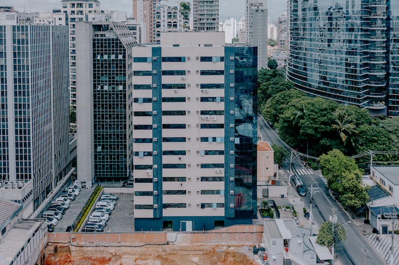 Edifício Victoria, comprado pela construtora Planta Inc, no bairro do Itaim, em São Paulo, para projeto de retrofit Edifício Victoria, comprado pela construtora Planta Inc, no bairro do Itaim, em São Paulo, para projeto de retrofit