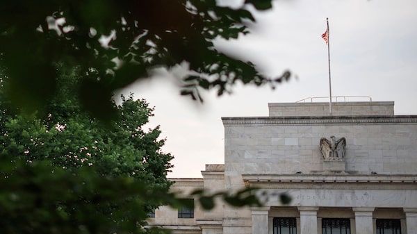 Fed elevou a barra para realizar novos cortes. A pressão de Trump tende a aumentar Fed elevou a barra para realizar novos cortes. A pressão de Trump tende a aumentar