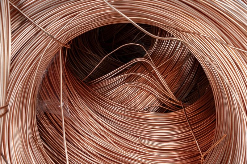 O banco reduziu sua estimativa para o metal para US$ 10.100 por tonelada para o próximo ano O banco reduziu sua estimativa para o metal para US$ 10.100 por tonelada para o próximo ano