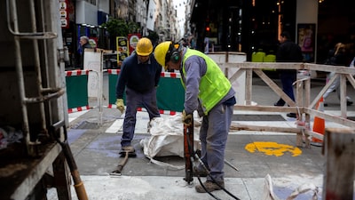 El desempleo amenaza la reelección de Milei pese a sus logros económicos El desempleo amenaza la reelección de Milei pese a sus logros económicos