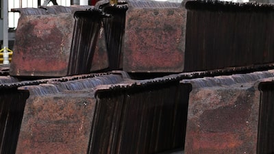 El cobre retrocede tras rozar su récord ante temores por producción y expectativas de tasas El cobre retrocede tras rozar su récord ante temores por producción y expectativas de tasas