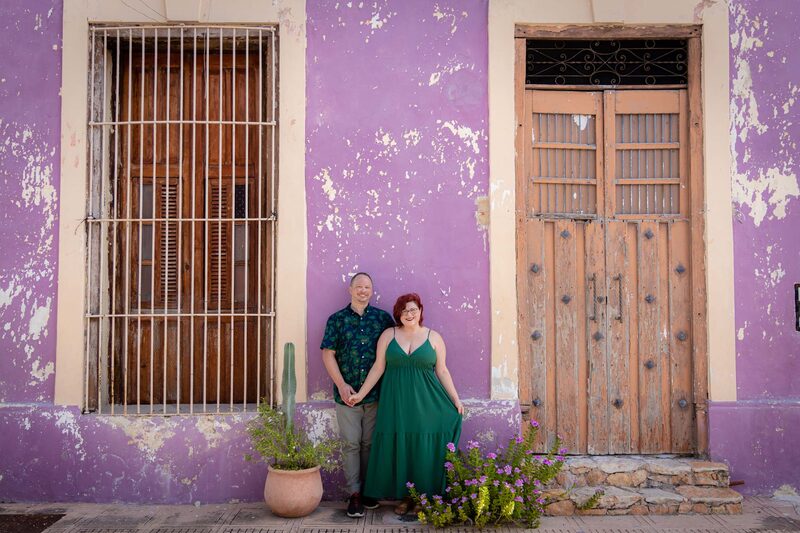 Brett Andrews y Jen Barnett, de Expatsi en su nueva sede en Mérida, México. Brett Andrews y Jen Barnett, de Expatsi en su nueva sede en Mérida, México.