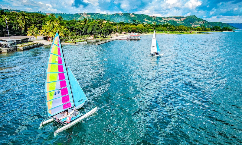 Celebra el Fin de Año en El Salvador, la tierra de anfitriones Celebra el Fin de Año en El Salvador, la tierra de anfitriones