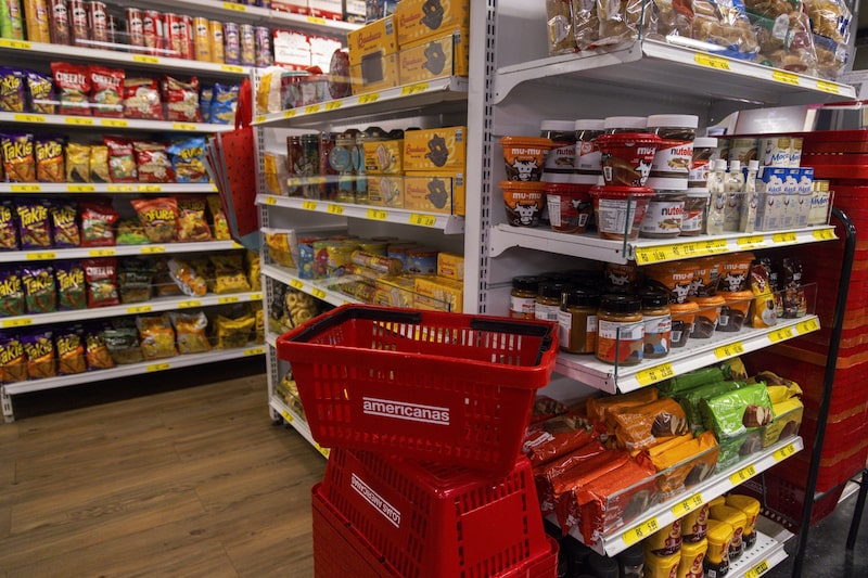 Una tienda de conveniencia de Americanas SA en Río de Janeiro. Fotógrafo: María Magdalena Arrellaga/Bloomberg. Una tienda de conveniencia de Americanas SA en Río de Janeiro. Fotógrafo: María Magdalena Arrellaga/Bloomberg.