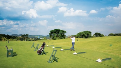 Clubes de golfe avançam no Brasil e chegam a cobrar R$ 650 mil de novos sócios Clubes de golfe avançam no Brasil e chegam a cobrar R$ 650 mil de novos sócios
